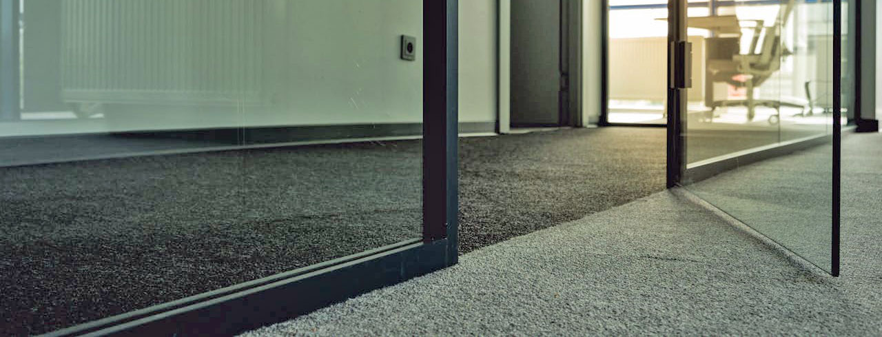 Schonende Teppichreinigung mit professionellem Gerät